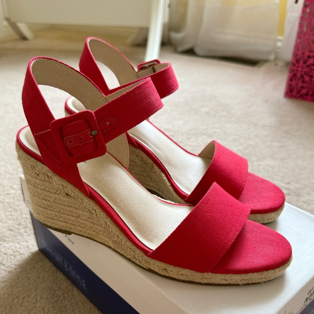 Life Stride Red Wedge Sandals